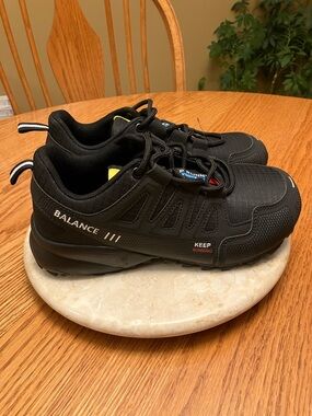 Keep Running Men's Black Athletic Sneakers